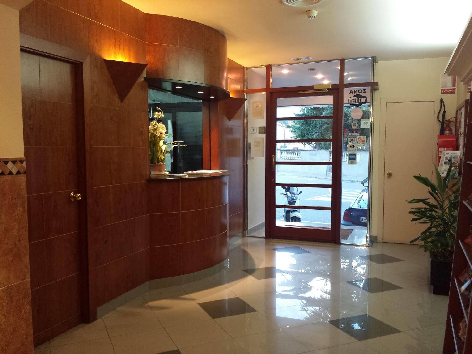 Hotel Sabiote ปิเนดาเดมาร์ ภายนอก รูปภาพ
